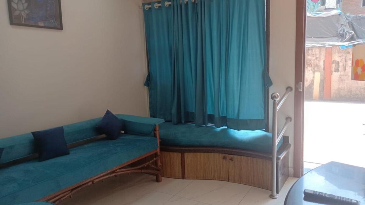 Private 1 Bedroom Cosy Nr Vivanta Malad West Apartament Bombaj