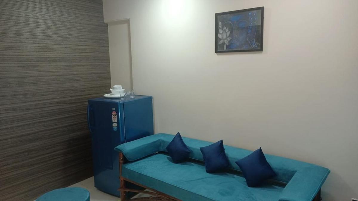 Private 1 Bedroom Cosy Nr Vivanta Malad West Apartament