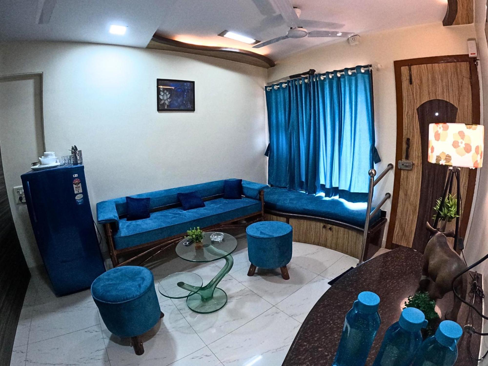Private 1 Bedroom Cosy Nr Vivanta Malad West Bombaj